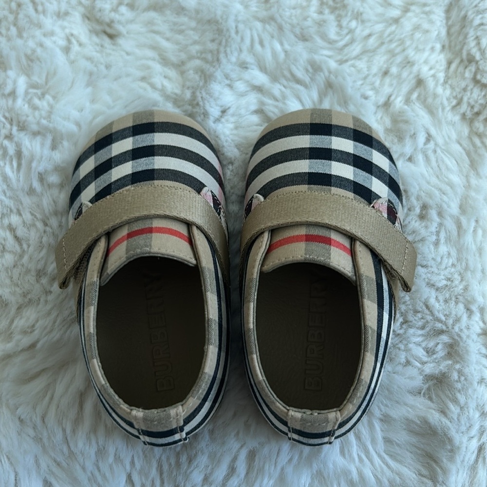 Burberry Infants Charleton Vintage Check Crib Shoes - Picture 7 of 10